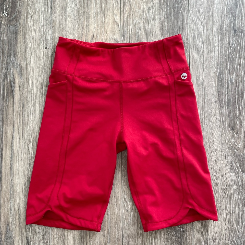 Senita athletics lux biker shorts midrise